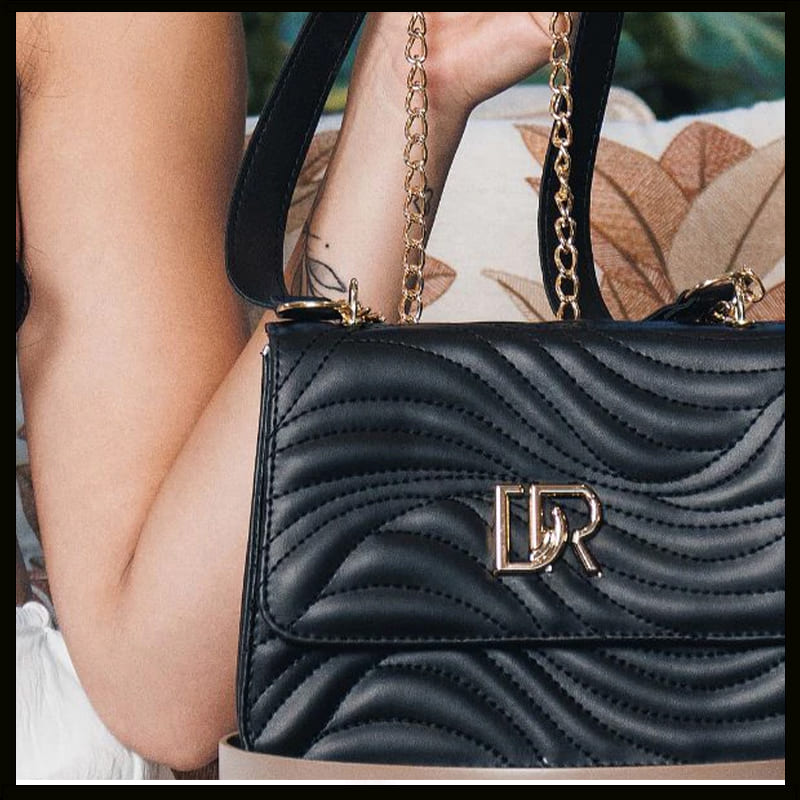 bolsa feminina pequena lateras e transvesal alça corrente